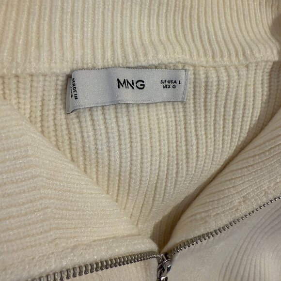Mango Cream Quarter Zip Sweater: L - Picture 2 of 3